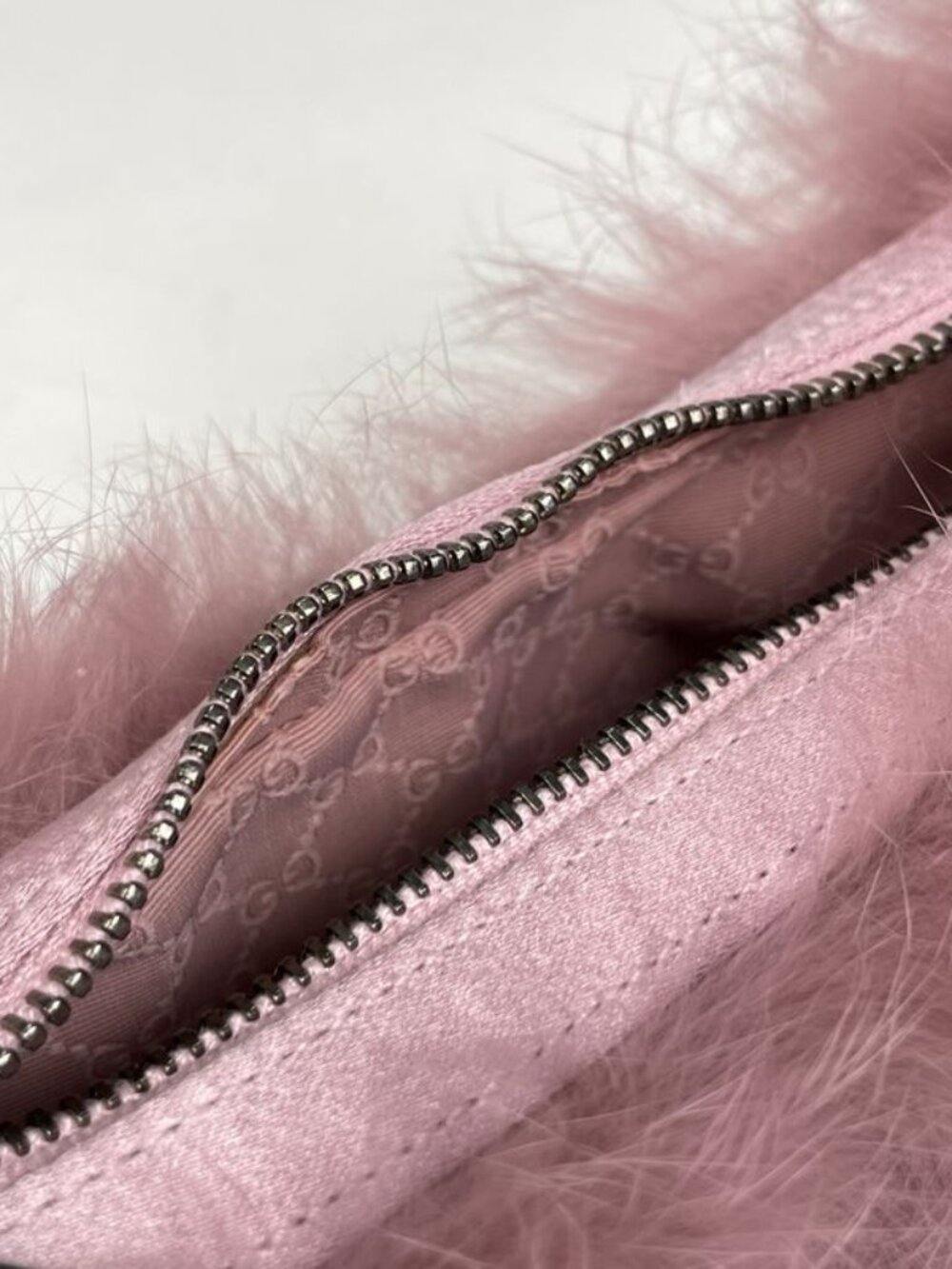 Gucci Logo Handbag Pouch Fur Pink - Picture 4 of 7